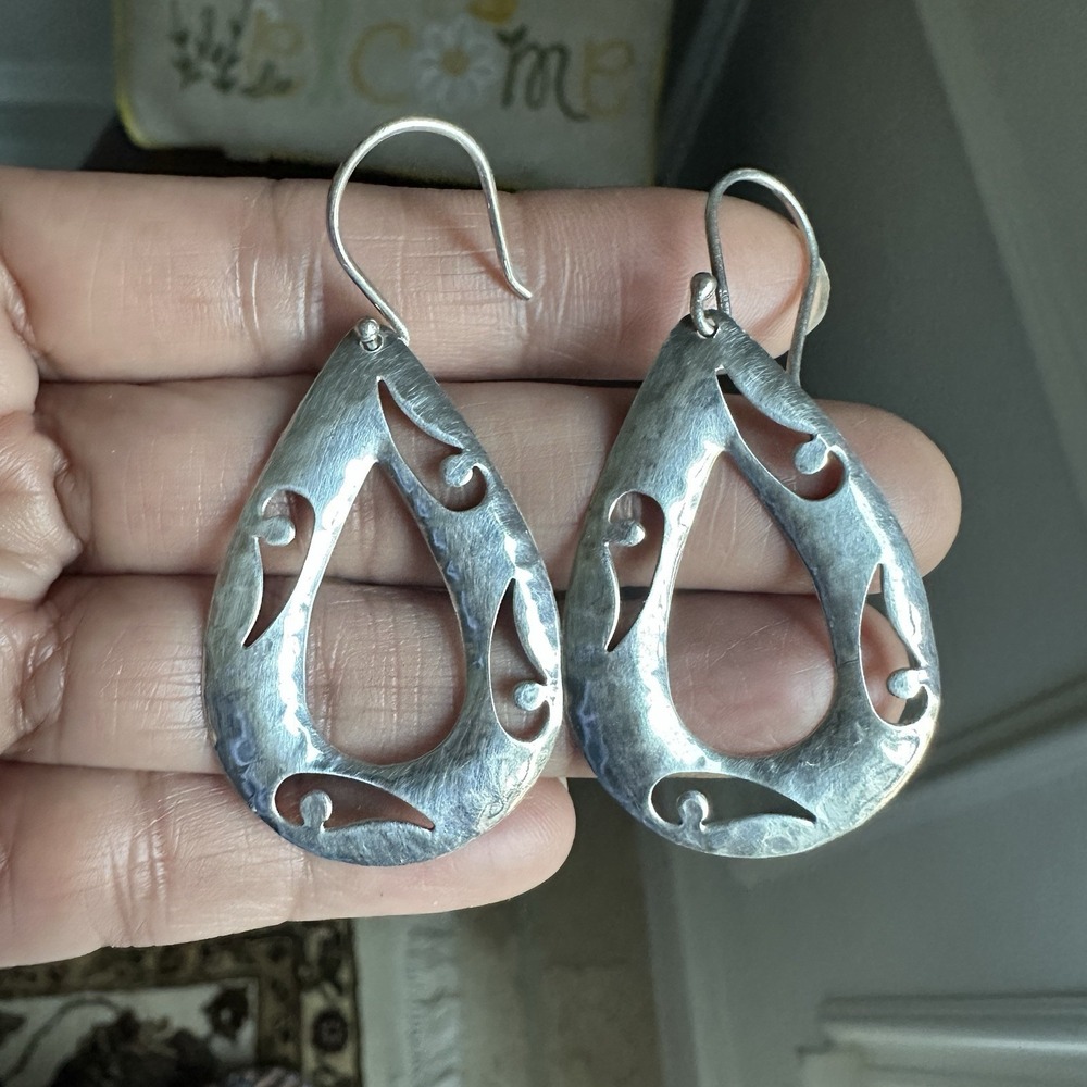 Silpada Hook Dangle Earrings 2.1 Inch Hammered Cutout Teardrop 925 Sterling 6.1g